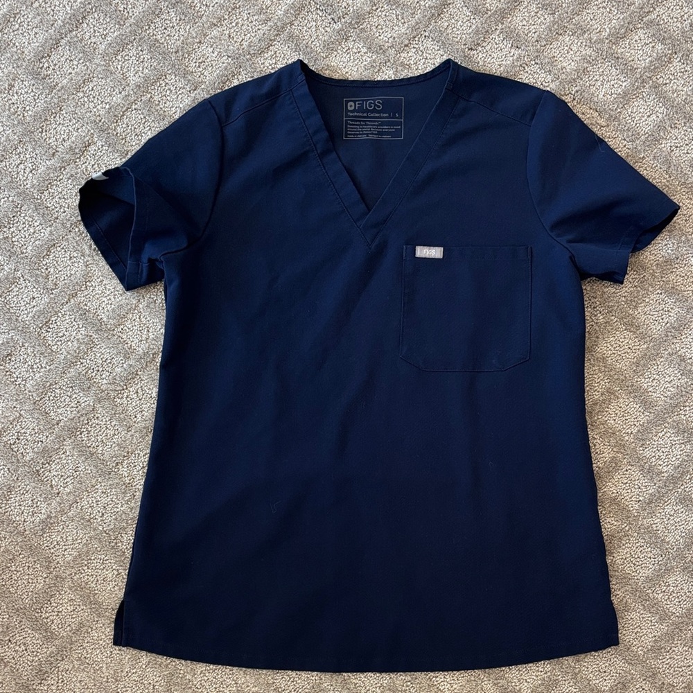 Figs Catarina One-Pocket Scrub Top Navy